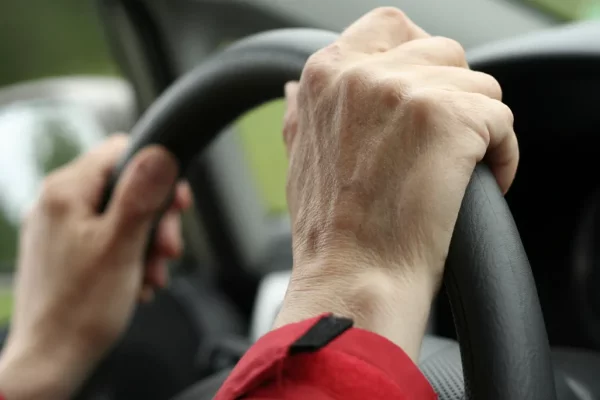 auto_rijden_senioren.webp