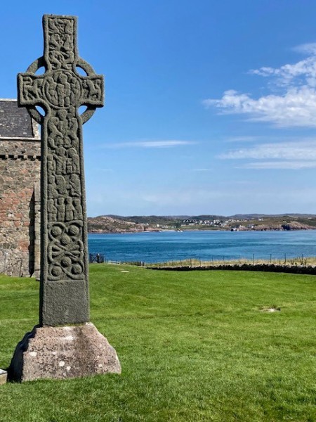 Iona1.jpg